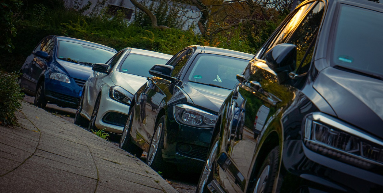 Strefy darmowego parkowania znikną z Amsterdamu