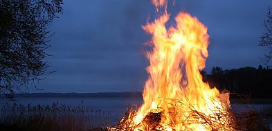 Wielkanocne ogniska pod presją przepisów