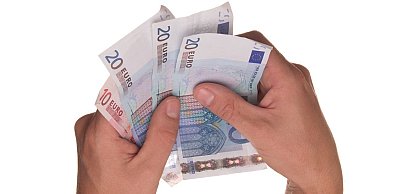 Ludzie nie mają gotówki w domach