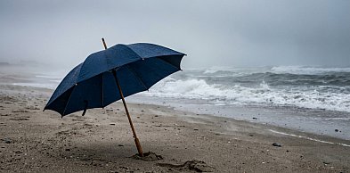 Silne porywy wiatru, żółty kod ostrzegawczy