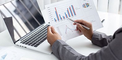 Czy warto współpracować z Univio? Opinie klientów i analiza usług