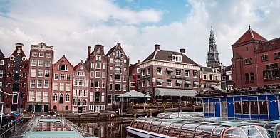 Amsterdam zakazuje reklam mięsa i tanich lotów