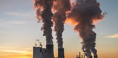 Rząd nie rezygnuje z budowy nowych elektrowni jądrowych