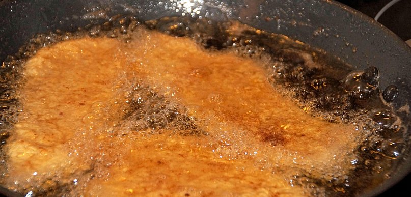 Przestępcy kradną i sprzedają olej