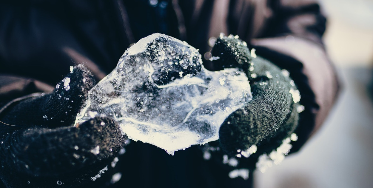 Czerwony alert odwołany, wciąż będzie ślisko