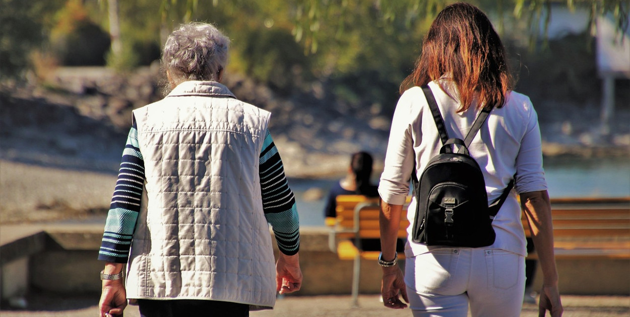 Starsi pracownicy odczują plany koalicyjne najbardziej